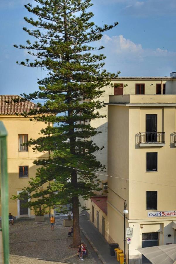 Domus D'Angelo B&B Formia Exterior photo